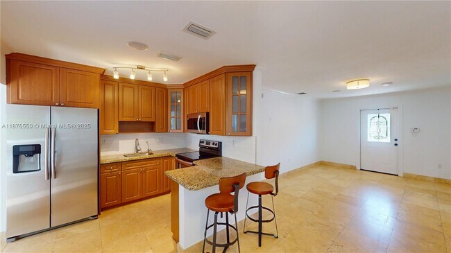 Building Photo - 7 Montilla Ave
