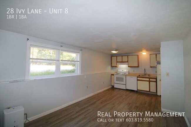 Building Photo - 28 Ivy Ln