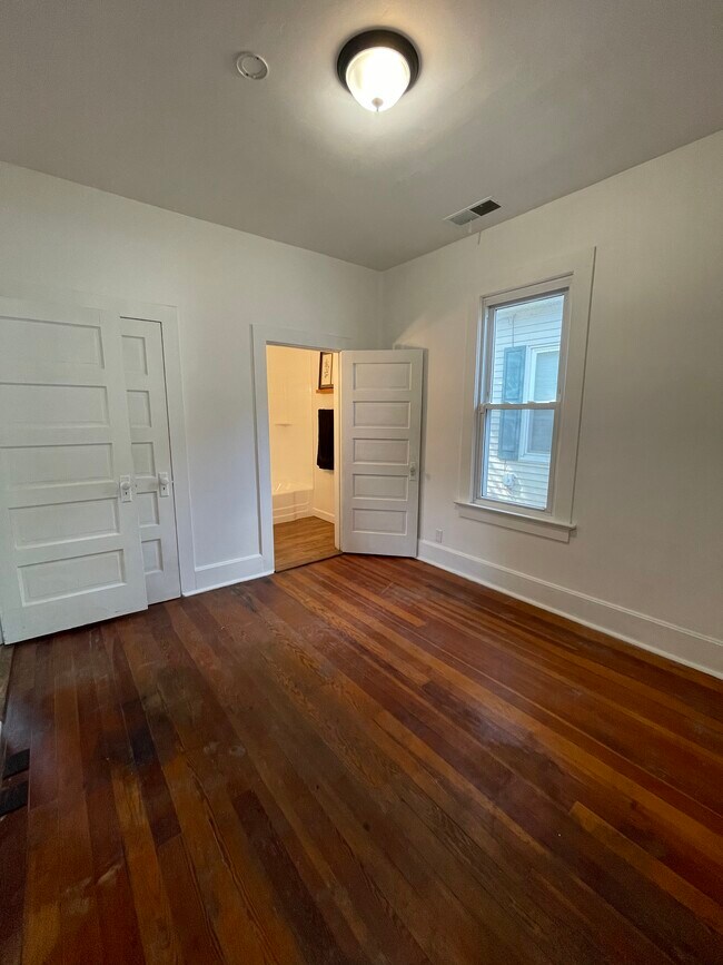 Building Photo - 108 Althaus Ave