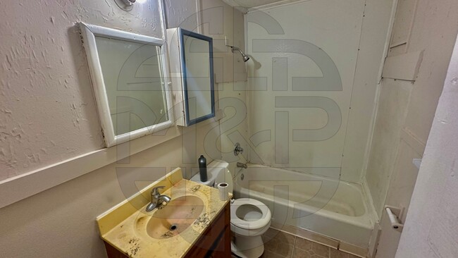 Foto del edificio - 3516 Roseberry St