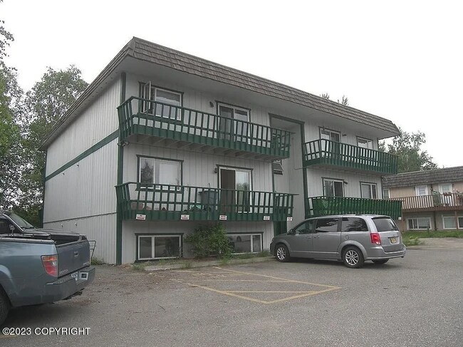 Foto del edificio - 4921 Dartmouth Dr
