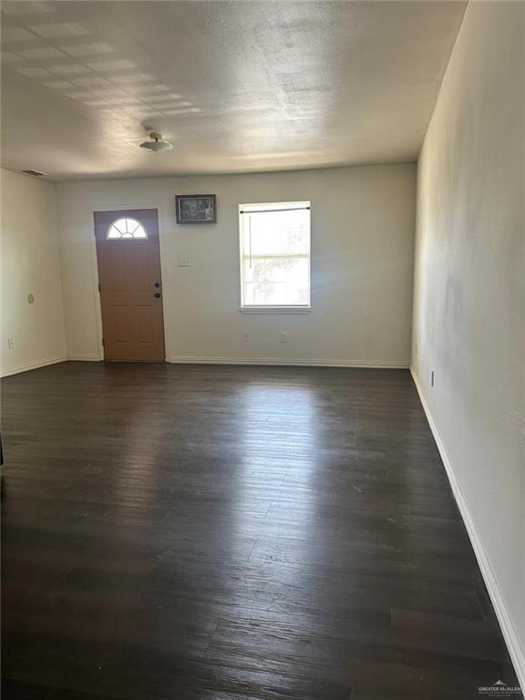 Foto del edificio - 1225 E Cano St
