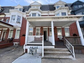 Building Photo - 118 S Richland Ave