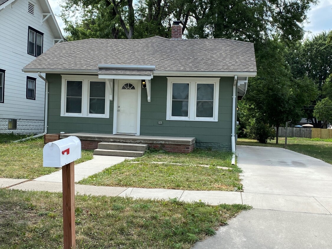 935 N 30th St, Lincoln, NE 68503 House Rental in Lincoln, NE