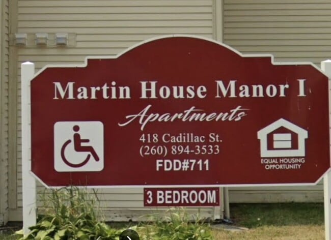 Building Photo - 400 Cadillac St