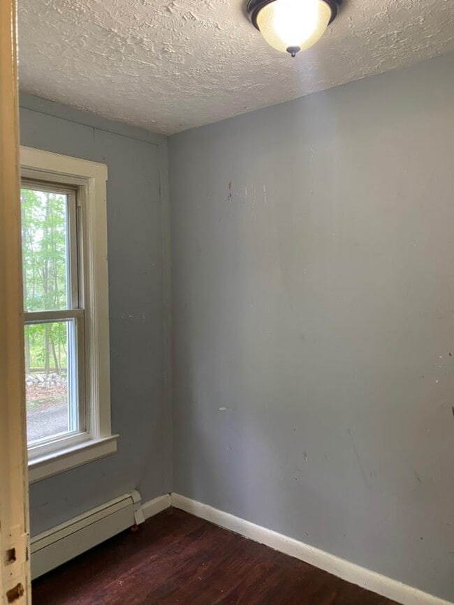 Building Photo - 298 NY-211