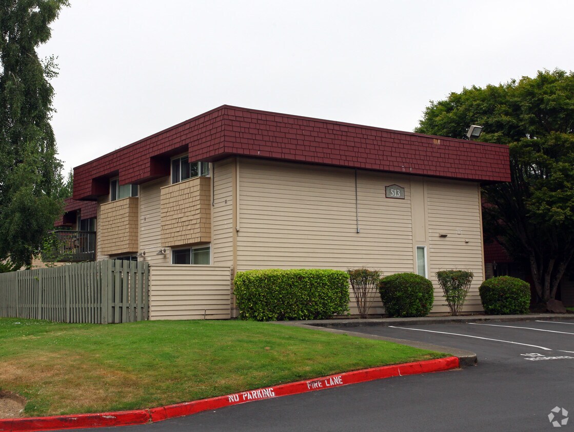 Riverstone Bellevue Apartments Bellevue, WA