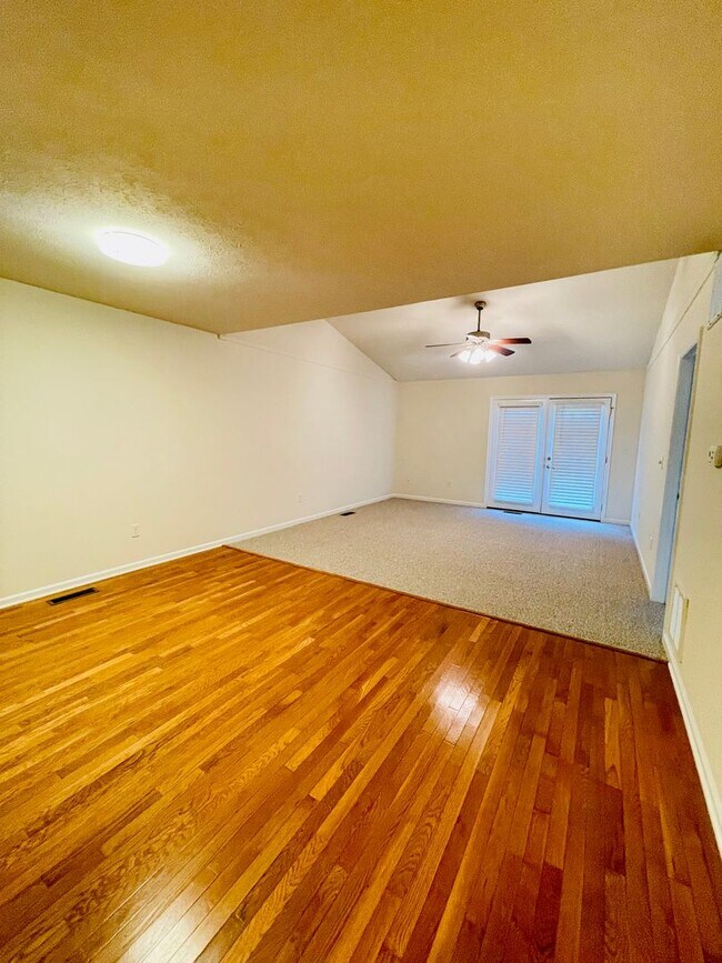 Foto del edificio - Updated Duplex for Rent