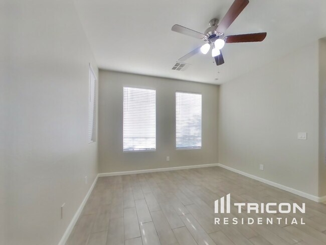 Building Photo - 14714 N 176th Ln