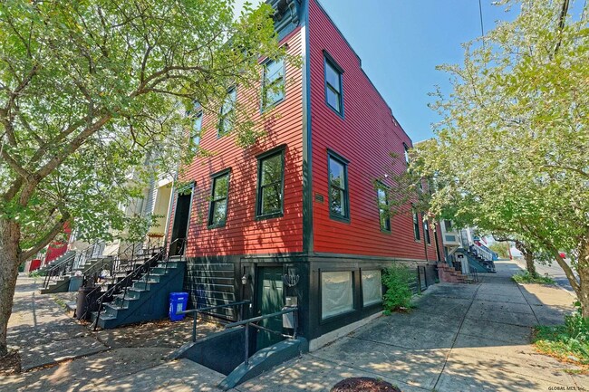 Foto del edificio - 149 Dove St