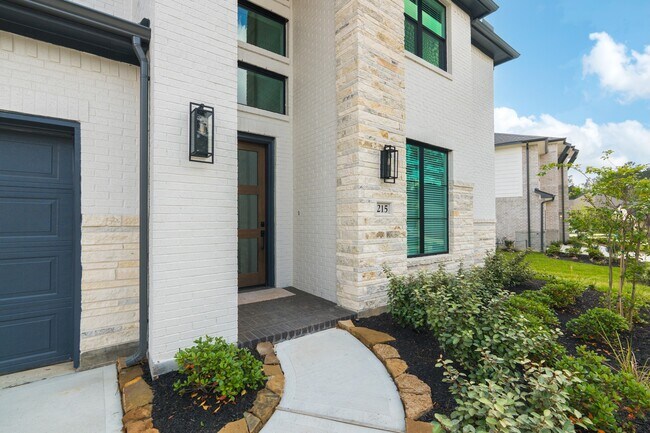 Foto del edificio - 215 Warbler Song Dr