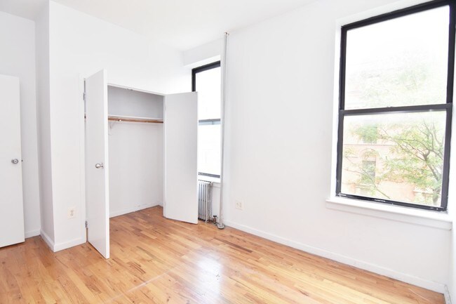Foto del edificio - 160 W 118th St