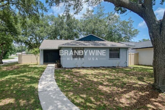 Foto del edificio - 16051 Grass Lake Dr