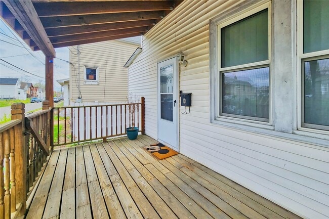 Building Photo - 4154 Schiller Pl