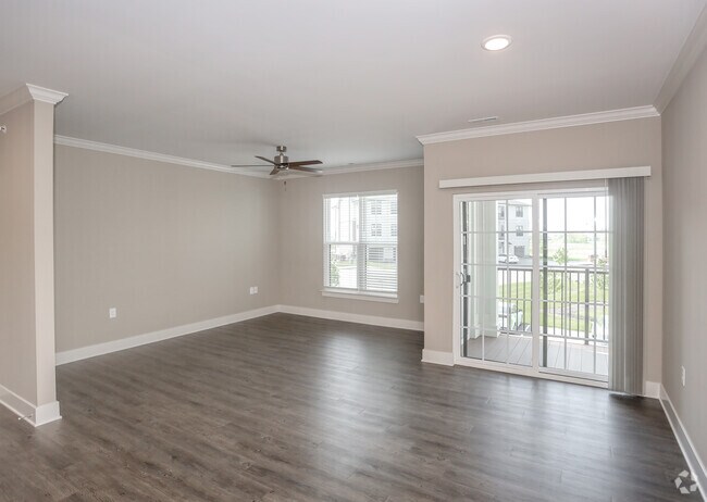 1BR, 1BA - 800 SF - Charlestown on the Monon