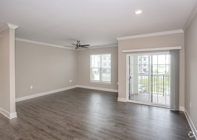 1BR, 1BA - 800 SF - Charlestown on the Monon