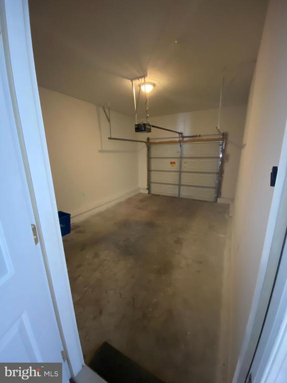 Foto del edificio - 21 Birch Dr