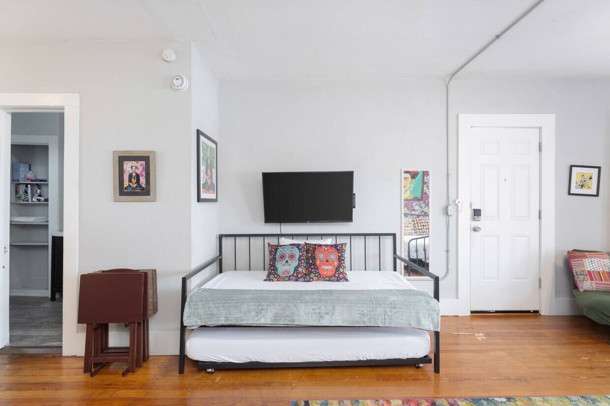 Foto principal - 304 Power St