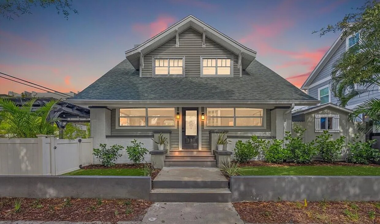 Foto principal - 534 1st St N