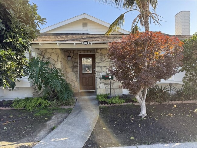 Building Photo - 7672 Amazon Dr