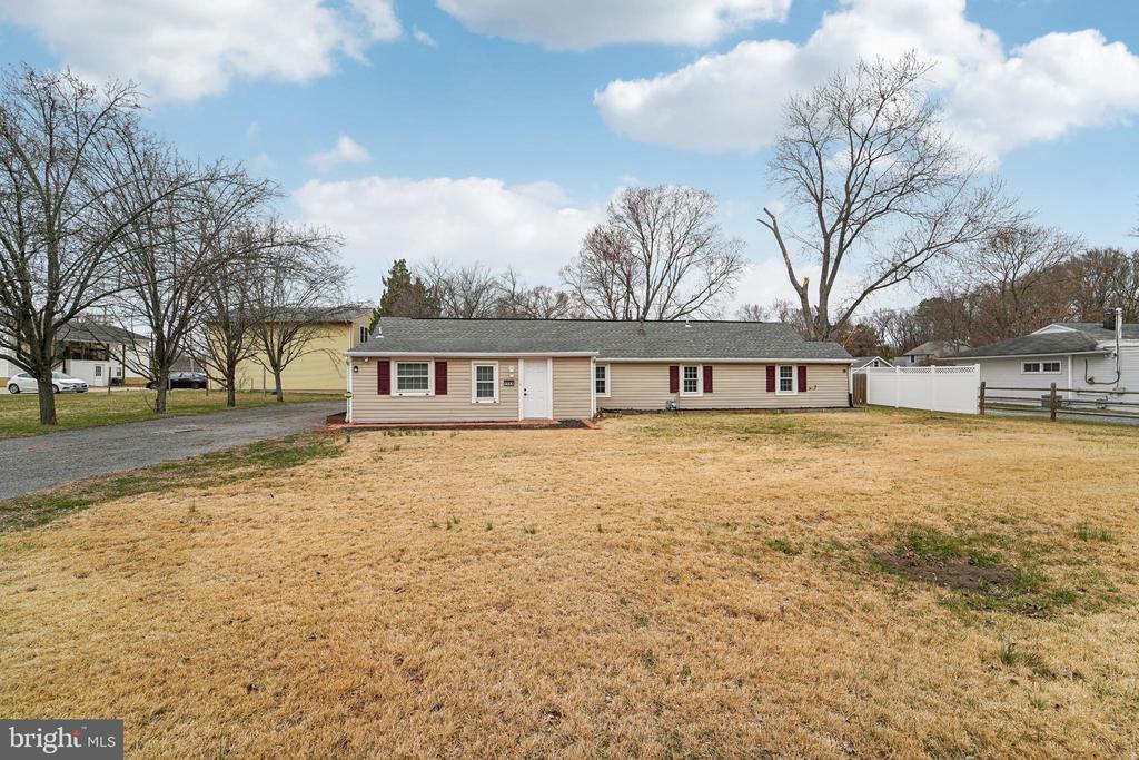 Primary Photo - 1110 Bradley Rd