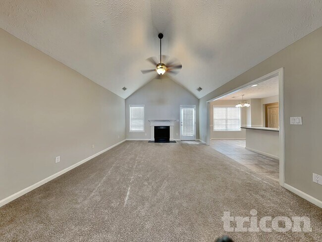 Foto del edificio - 2051 Meadowglen Ln