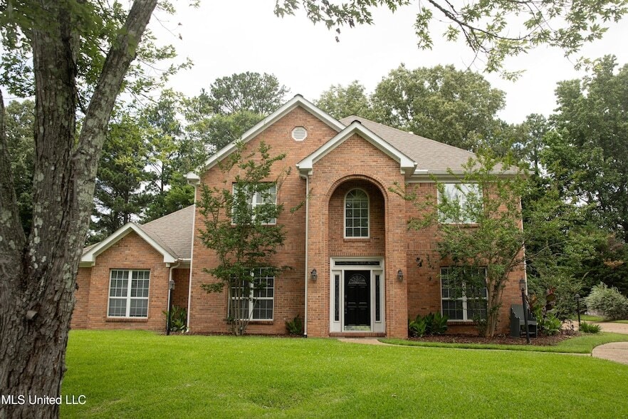Photo - 110 Little John Ln