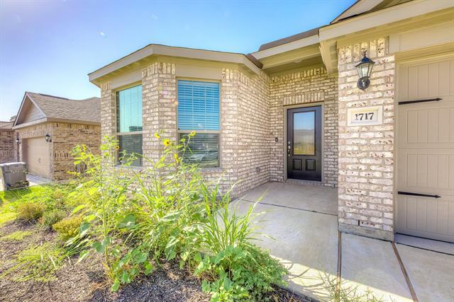 Foto del edificio - 1717 Cotton Blossom Ln