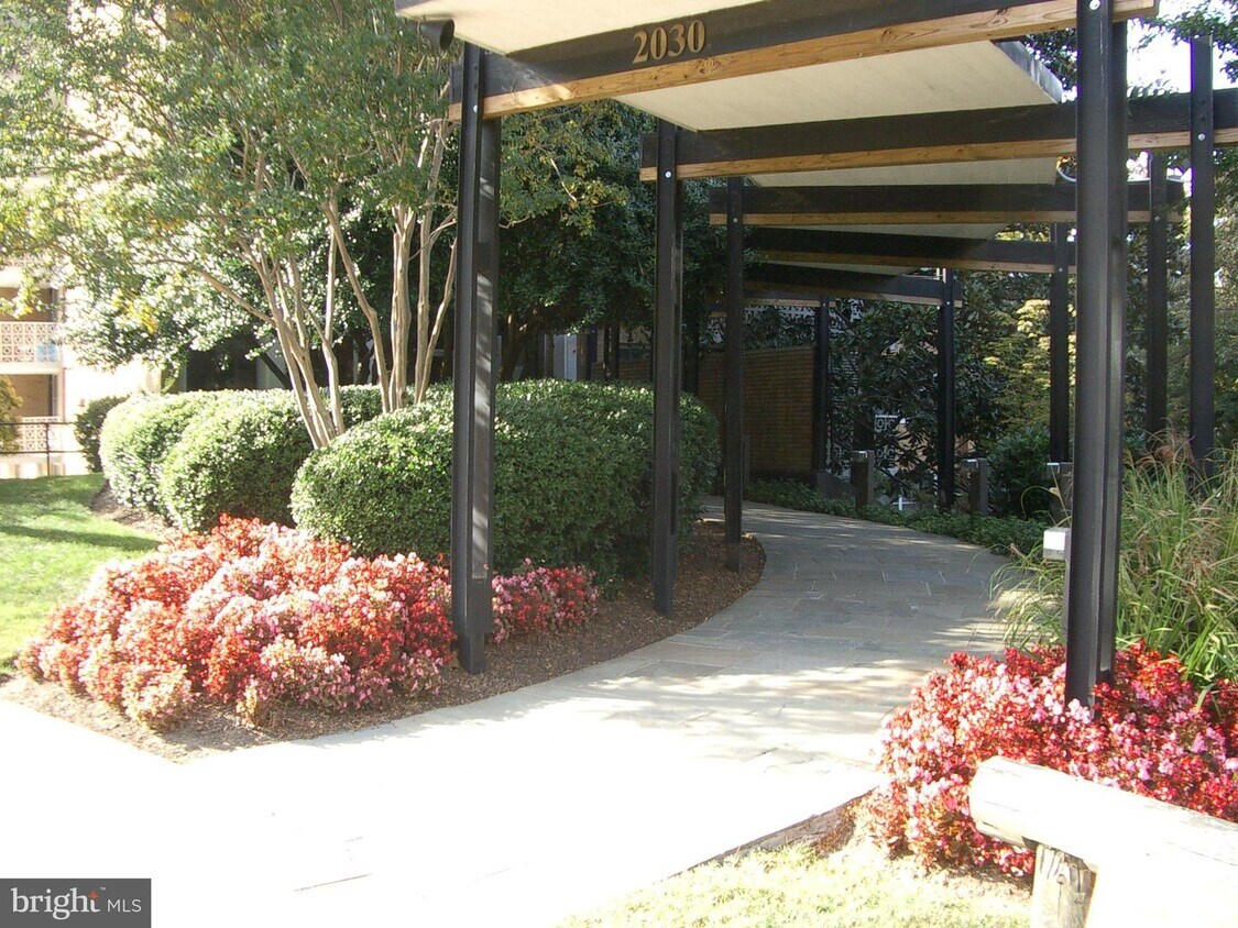 2030 N Adams St Unit 910, Arlington, VA 22201 Apartment for Rent in Arlington, VA