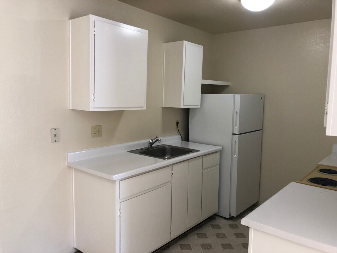 Foto principal - 330 Sierra Vista Ave