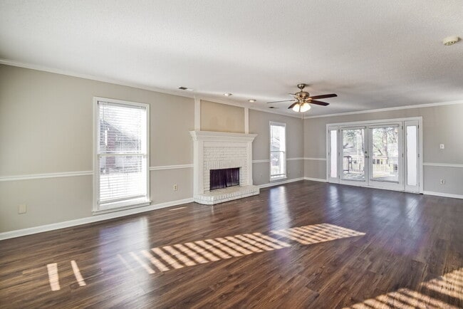 Building Photo - 2703 Misty Woods Cove N