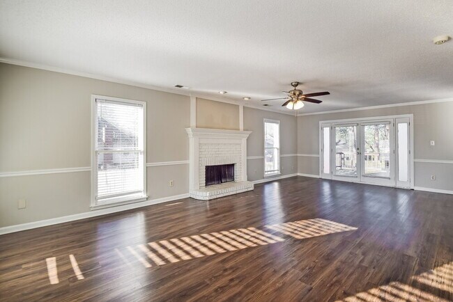 Foto del edificio - 2703 Misty Woods Cove N