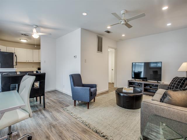 Foto del edificio - 4928 Live Oak St