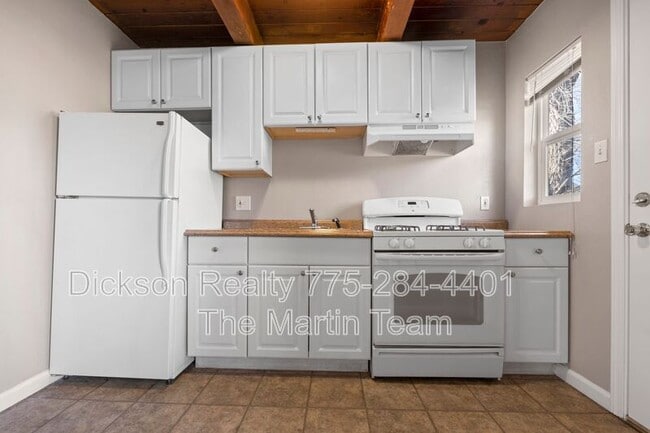 Foto del edificio - 695 Denslowe Dr