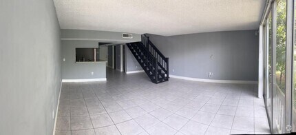 Building Photo - 8401 W Sample Rd