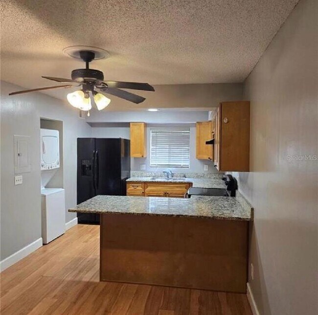 Foto del edificio - 7326 Swallow Run