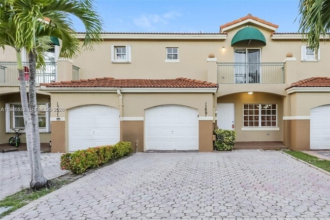 Building Photo - 15867 SW 68th Terrace