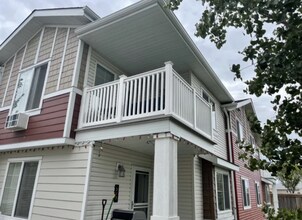 Building Photo - 25 Tim Sale Dr