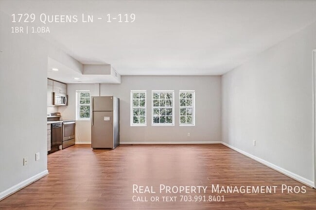 Foto del edificio - 1729 Queens Ln
