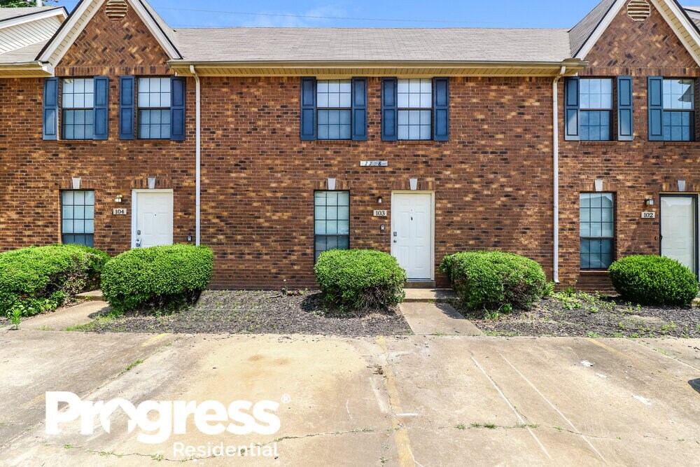 7778 Biloxi Cove, Millington, TN 38053 Townhome Rentals in Millington