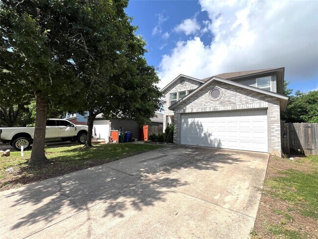 Foto del edificio - 2423 Glen Field Dr