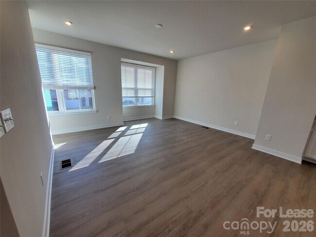 Building Photo - 5032 Grain Orchard Rd