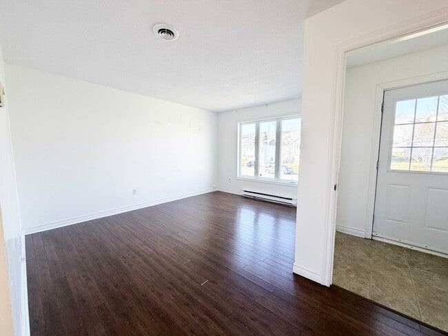 Building Photo - 9 Edgecombe Dr