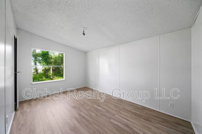 Building Photo - 106 Haeckerville Rd