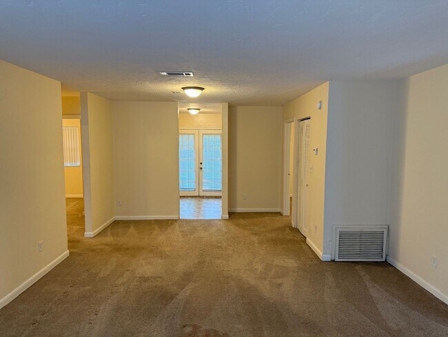 Foto del edificio - 4/2 Corner Lot Home with Fenced Yard