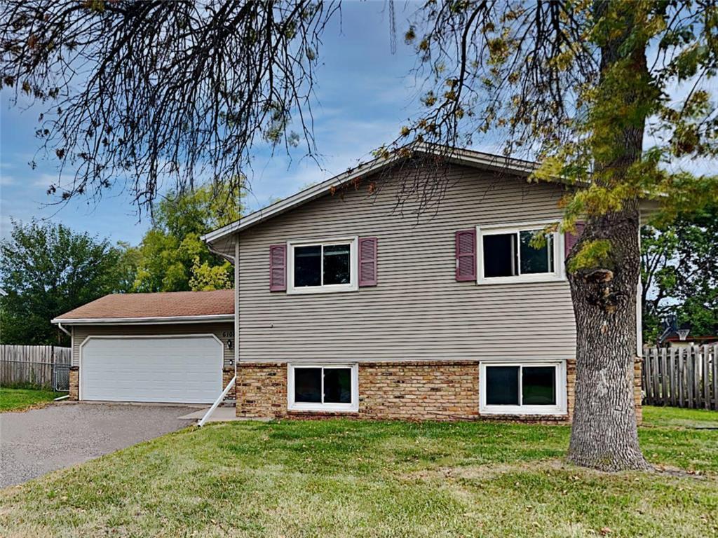 6108 Candlewood Dr, Minneapolis, MN 55443 House for Rent in