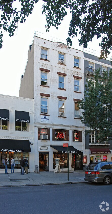 Primary Photo - 122 Montague St