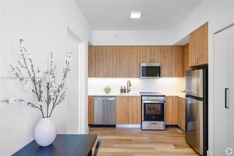 Building Photo - 650 SW 1st St