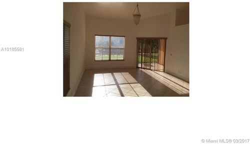 Building Photo - 571 Carrington Ln