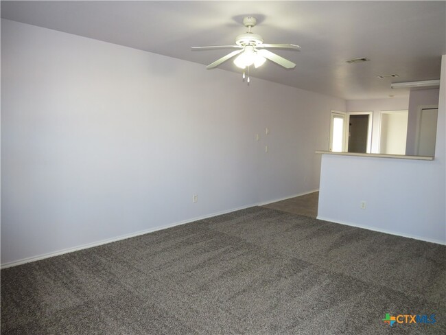 Building Photo - 3708 Malibu Ln